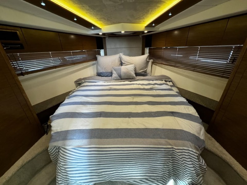 
								Cruisers Yachts Cantius 2014 full									