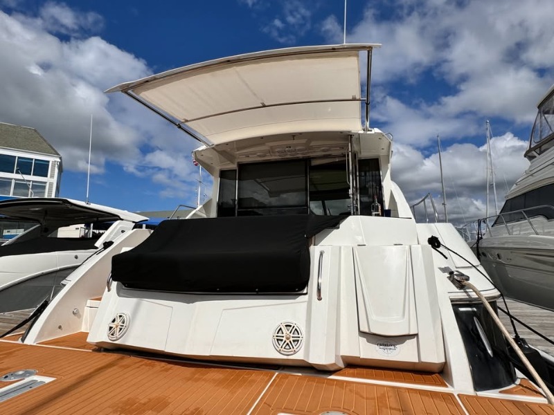 
								Cruisers Yachts Cantius 2014 full									